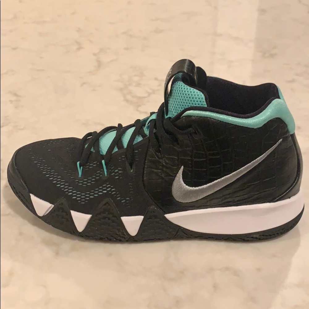 Nike Kyrie 4 Tiffany